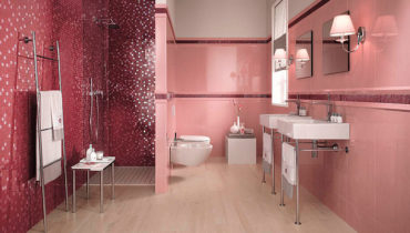 Дизай ванной комнаты в розовых пастельных тонах.