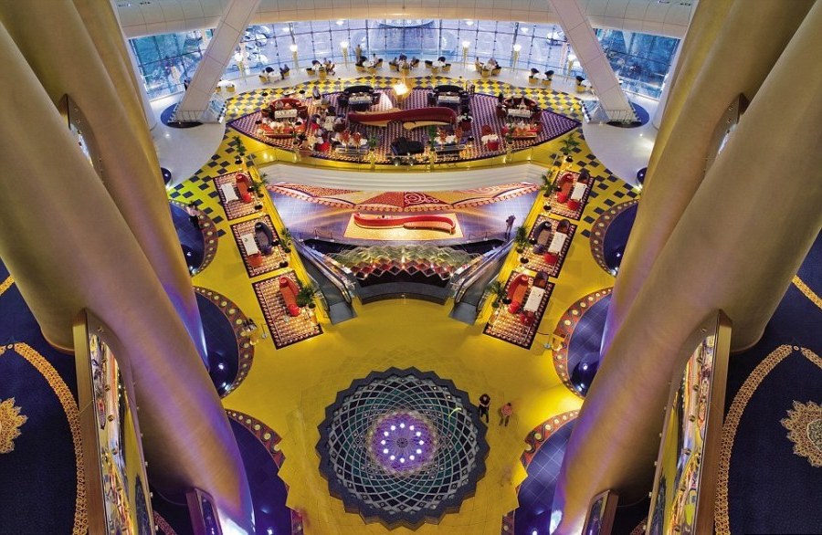 Роскошный отель и ресторан в Дубае Фото №9