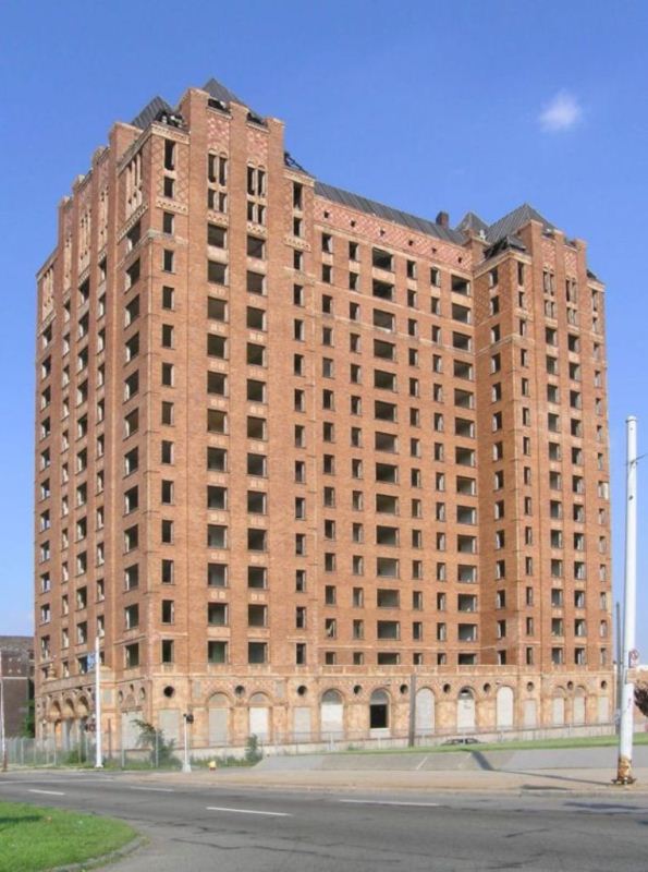 Отель Ли-Плаза в Детройте, США