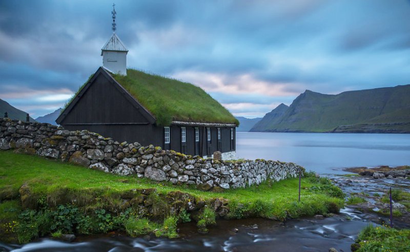 Церковь в Фунингуре, Фарерские острова
