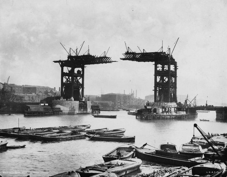 Тауэрский мост, Лондон, Соединенное Королевство (1884-1894)