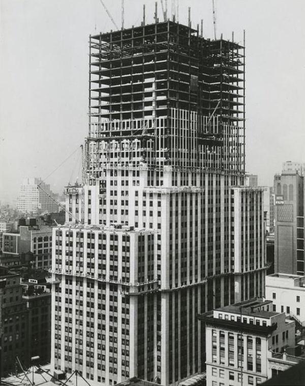 Эмпайр Стейт Билдинг, Нью-Йорк (1929 – 1931)