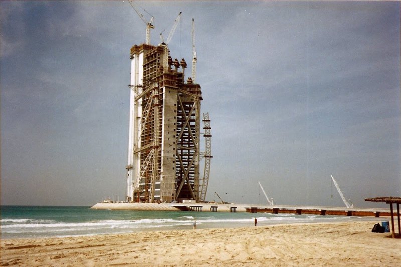 Бурдж-аль-Араб, Дубай, Объединенные Арабские Эмираты (1994 – 1999)