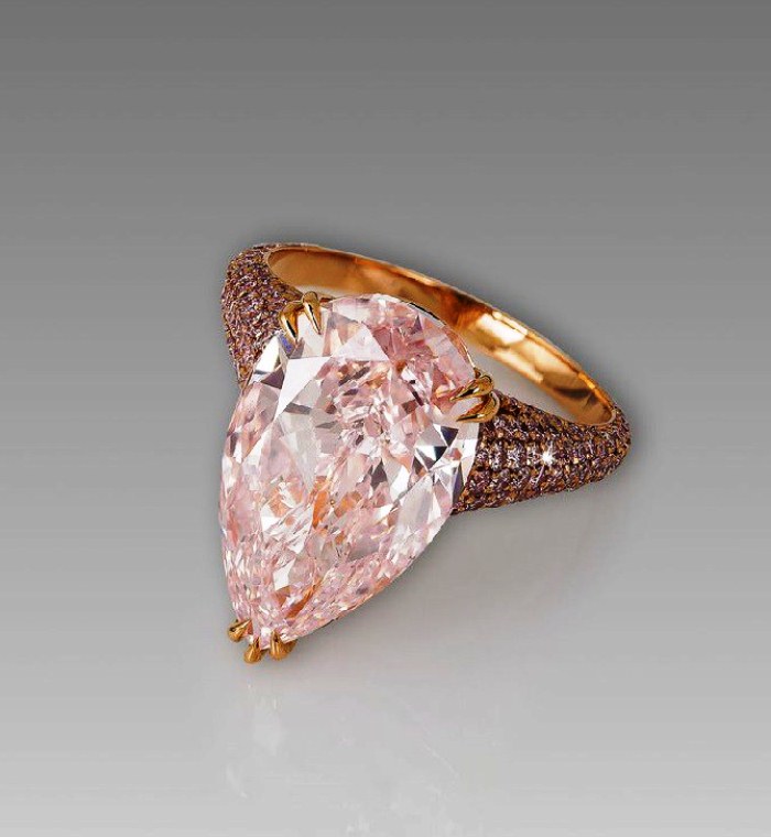 Ювелирное кольцо Аргайл Розовая Груша – цена 2,5 миллиона долларов