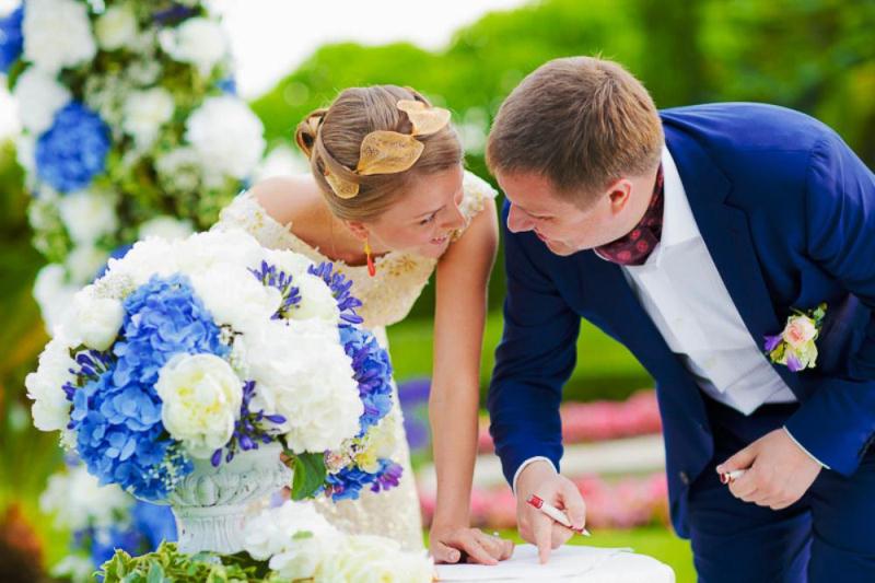 Благоприятный день для проведения свадьбы зависит от целого ряда факторов