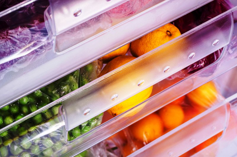 Контейнер для овощей в холодильнике